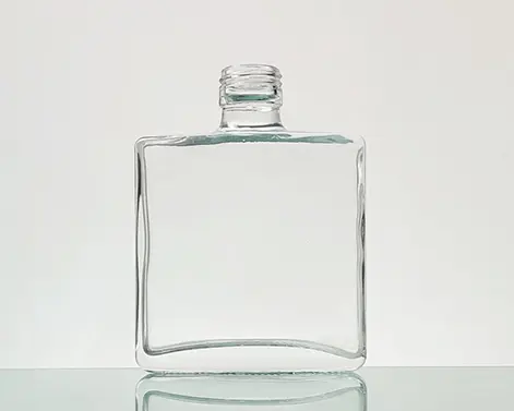 Chai rượu rum cổ ngắn đá lửa trắng siêu hình chữ nhật 150ml